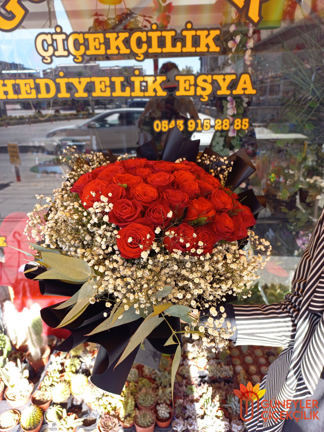 41 Güllü Buket